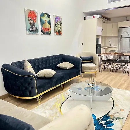 Centre Apartment *